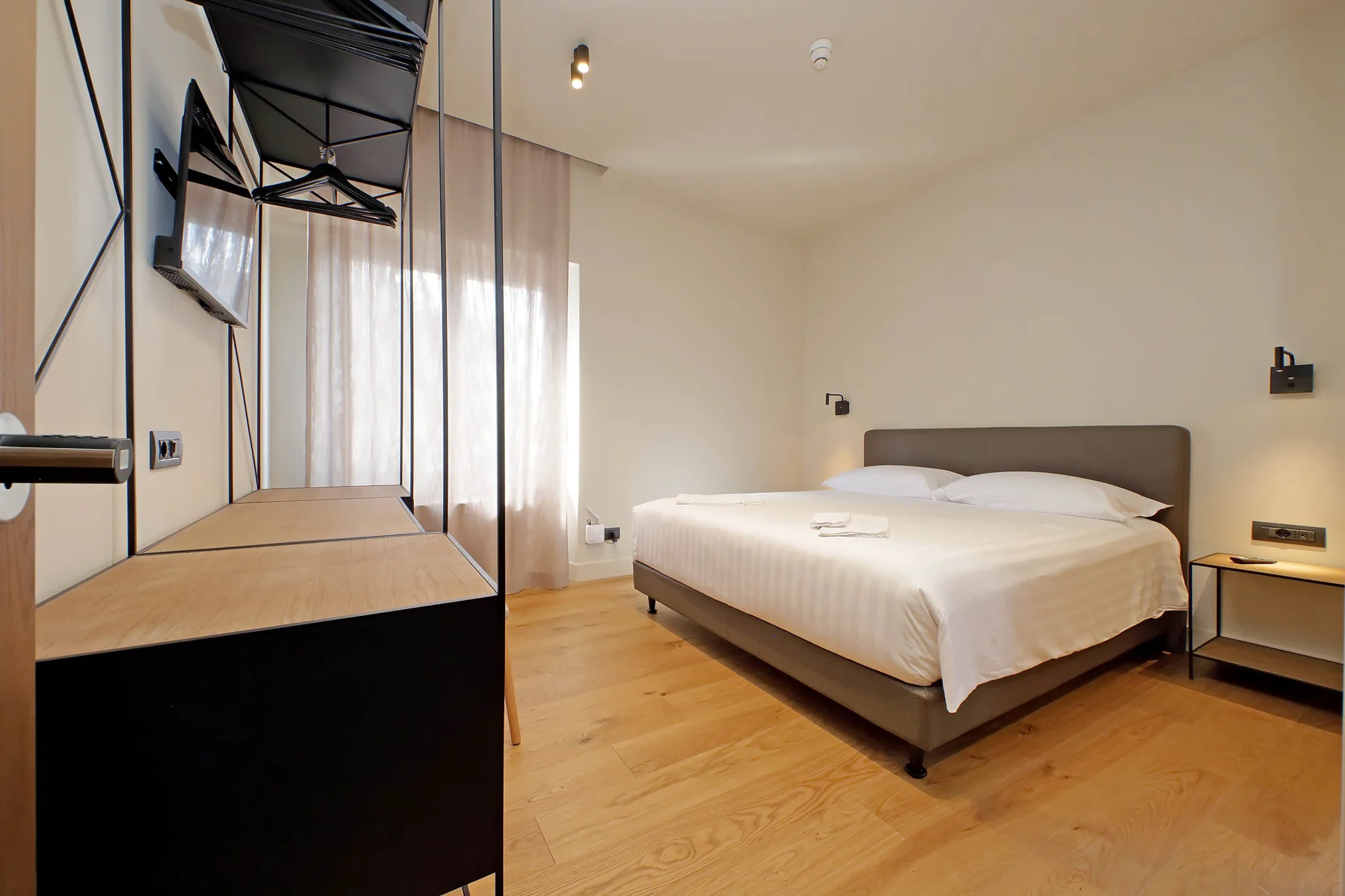 Theplace Gallia — 1