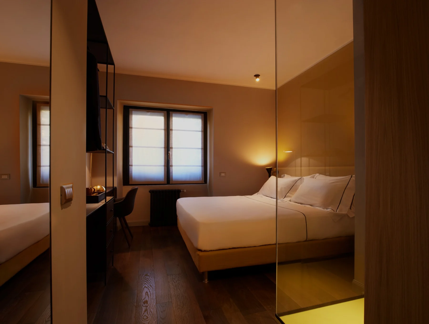 Theplace Licia — camera 104