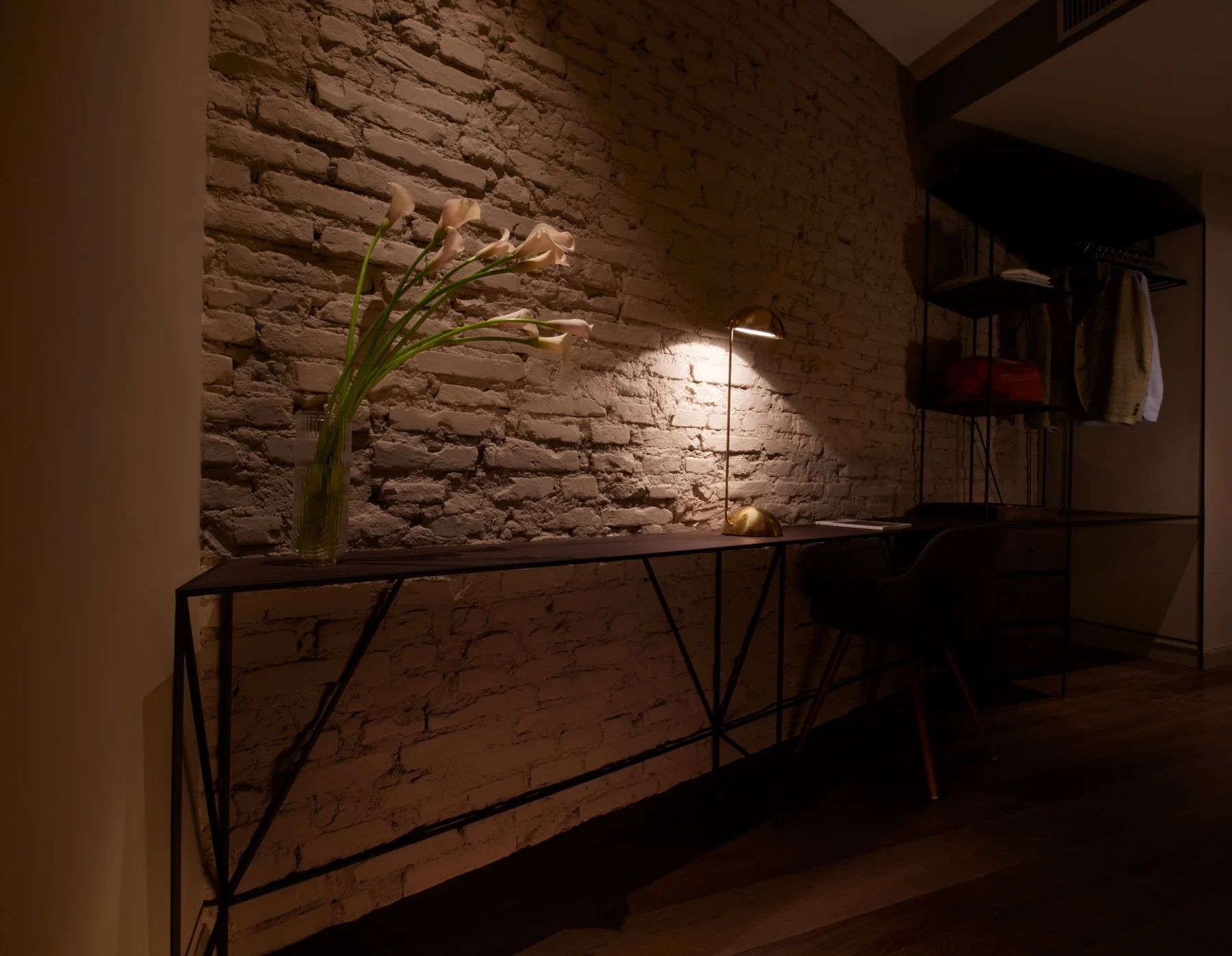 Theplace Licia — dettaglio parete